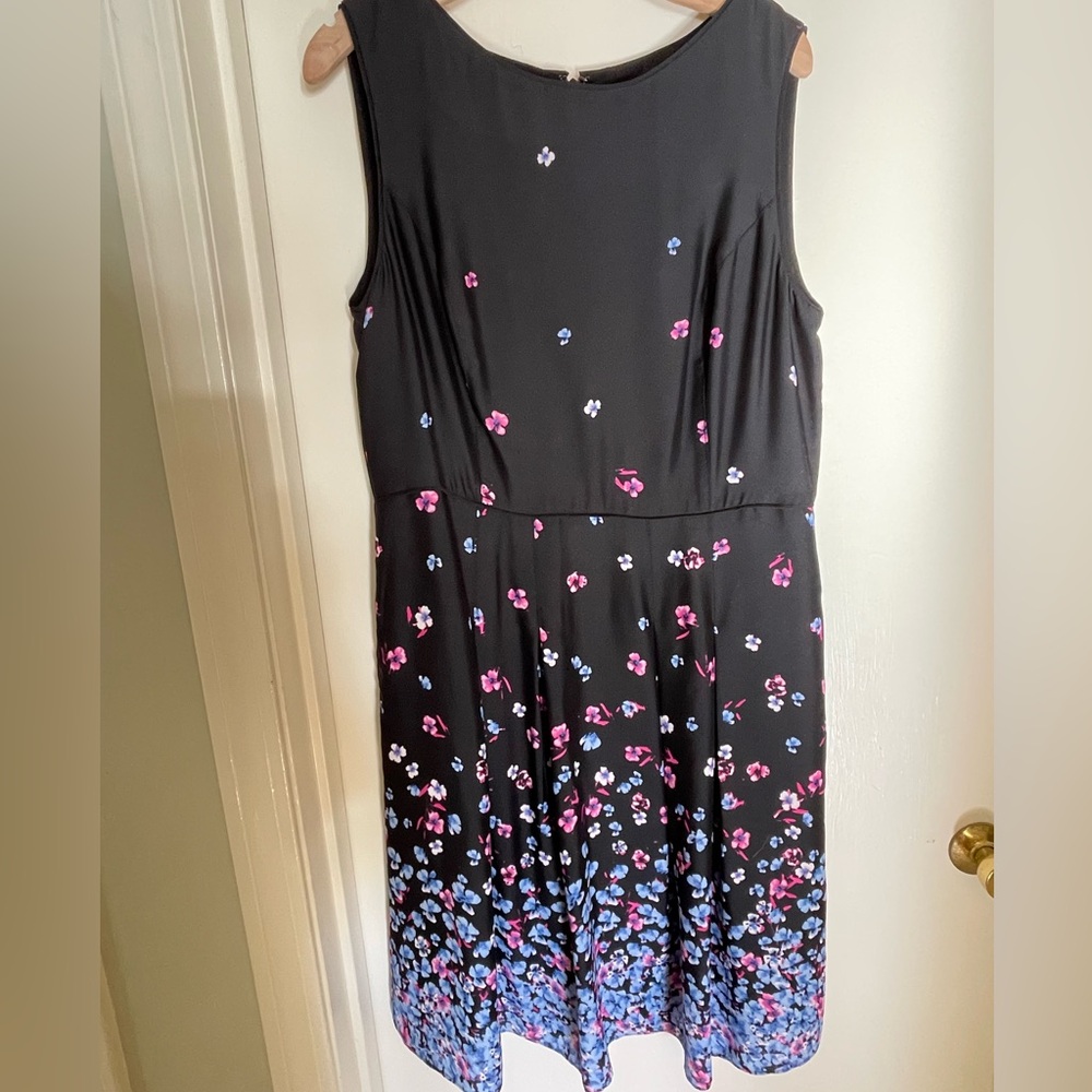 Jones New York Sleeveless Flowered Dress